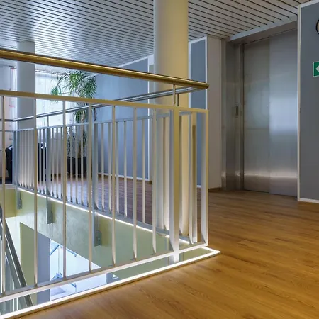 Drei Koenig- Ihr Transithotel 3*