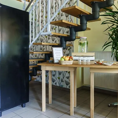 Drei Koenig- Ihr Transithotel Panzió