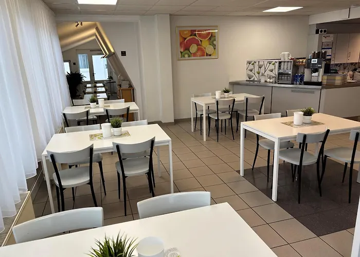 Drei Koenig- Ihr Transithotel 3*