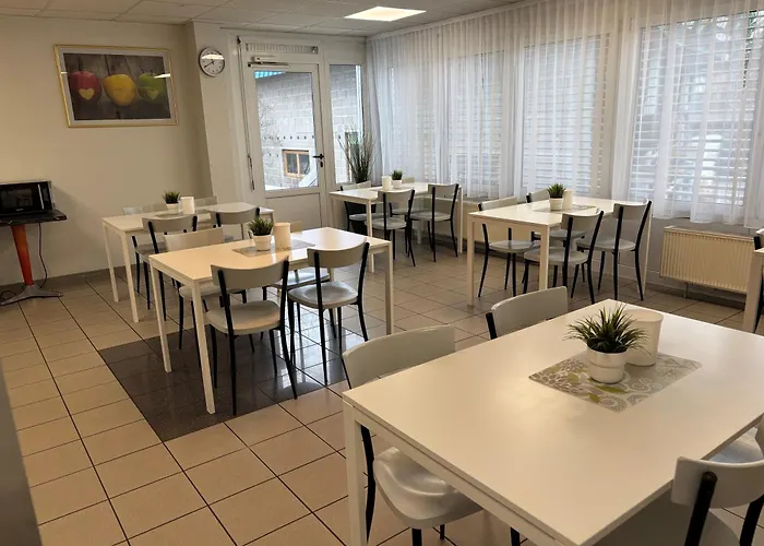 Nocleg ze śniadaniem Drei Koenig- Ihr Transithotel 3*